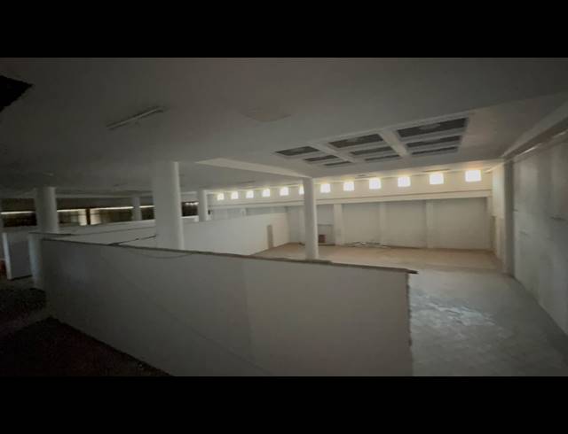 800M² WAREHOUSE TO LET IN SELBY